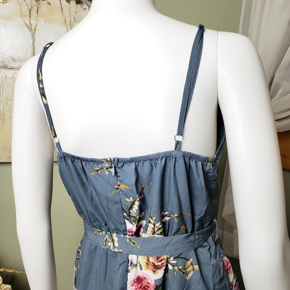 Floral Faux Wrap Dress - Picture 9 of 11